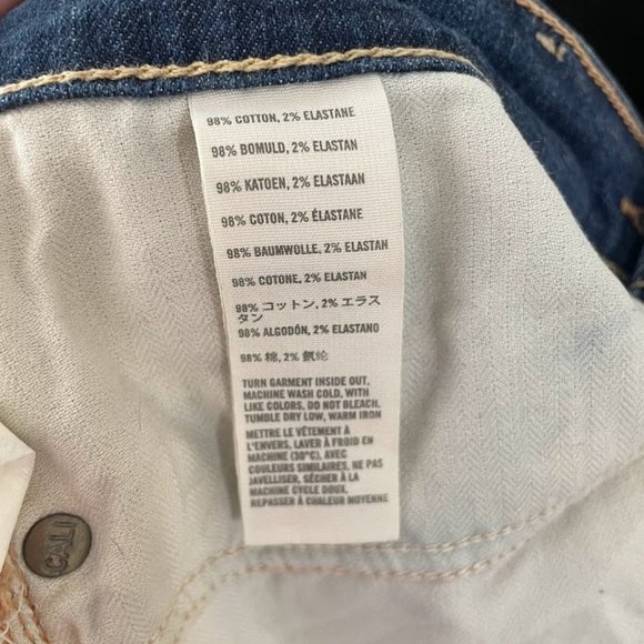 Hollister 1S Like New - Picture 10 of 10